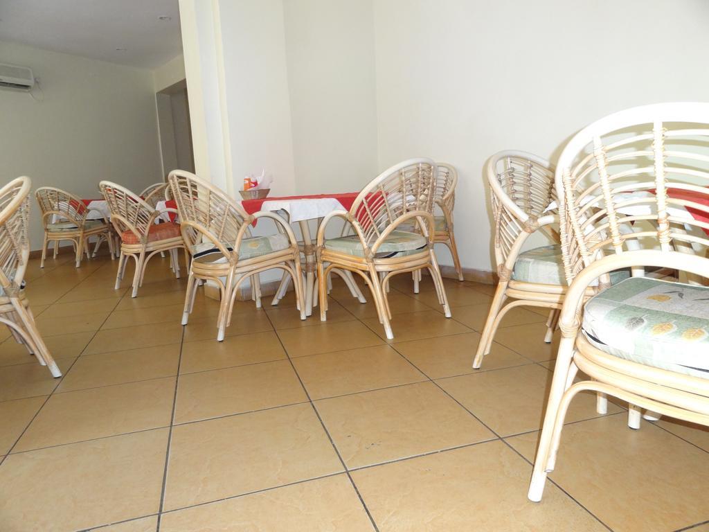 Regency Park Hotel Mombasa Exterior foto